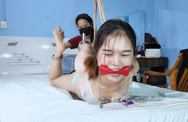 【樱束原创】《闺蜜的小心思》塑料闺蜜两人之间都有自己的小心思！将闺蜜捆